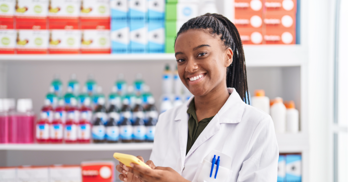 farmaceut i apoteksmiljö